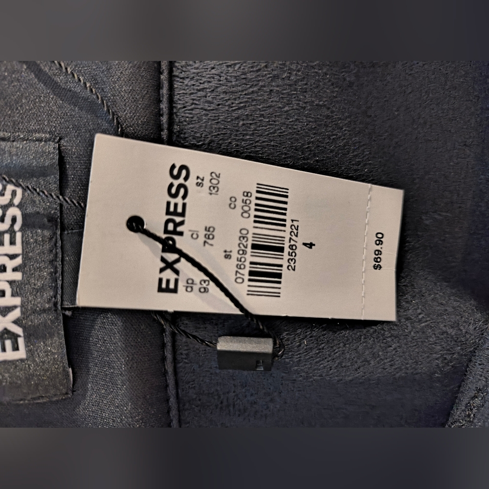 Express Sz 4 Elegant Black Skirt - Picture 8 of 8